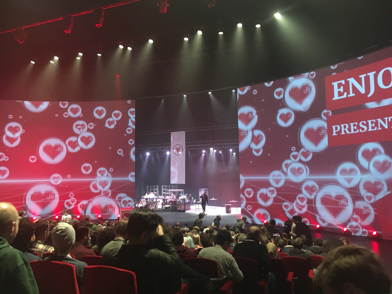 During breaks, the stage opened to provide access to the break room